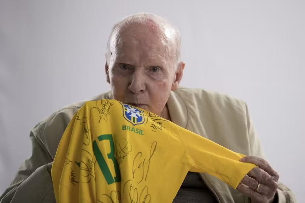Lenda do futebol “Zagallo” morre aos 92 anos